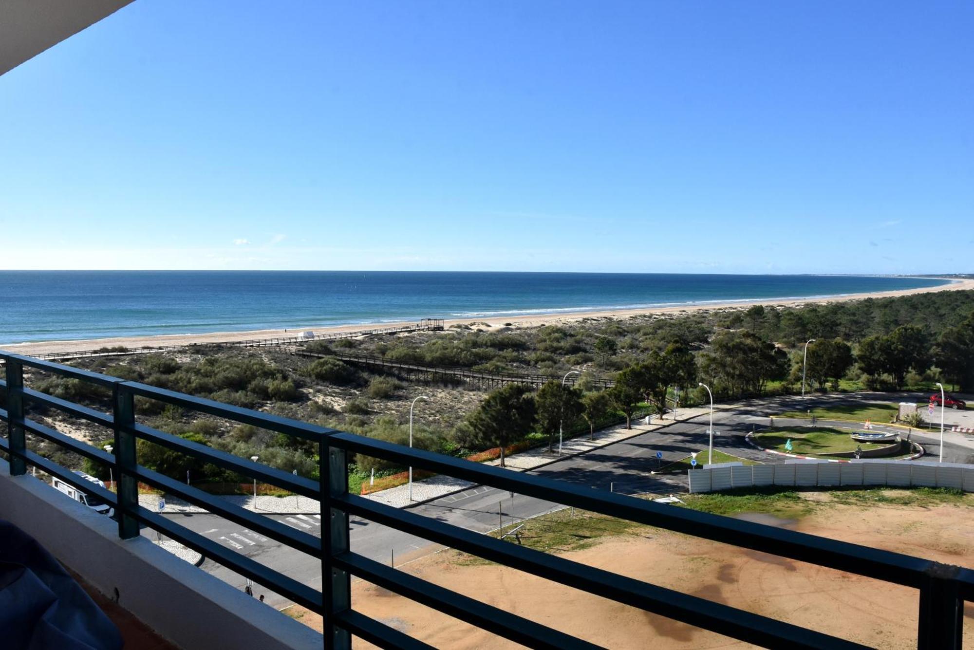 Beach House Monte Gordo Bagian luar foto